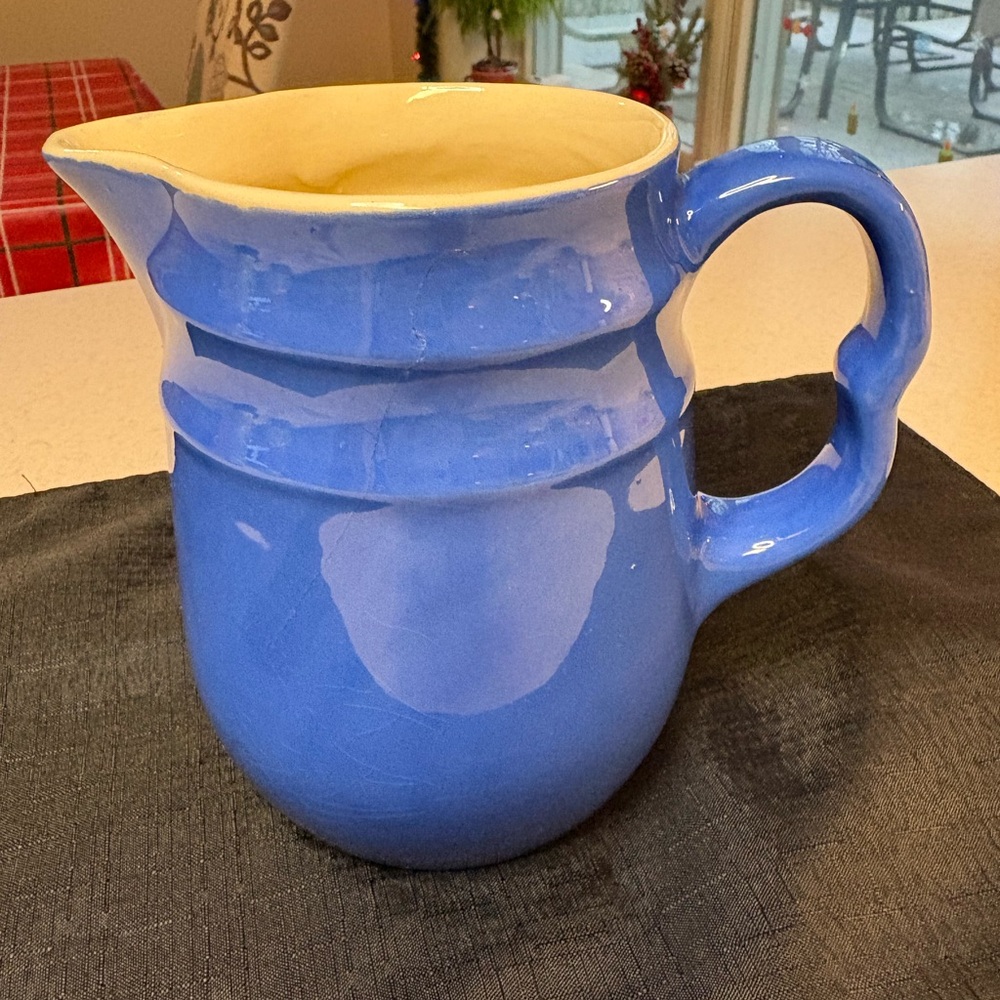 Vintage Oxford Stoneware Blue Pitcher Made In USS - Picture 3 of 8